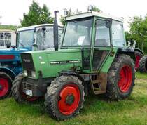 =Fendt 304 LS, ausgestellt bei den Schlepperfreunden Auenberg im Mai 2018
