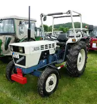 =Lamborghini R 235, ausgestellt bei den Schlepperfreunden Auenberg im Mai 2018