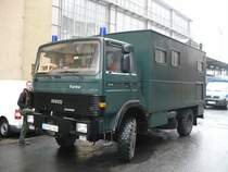 Iveco Magirus 80-16 turbo als Fernmeldefahrzeug der Bundespolizei am Frankfurter Hauptbahnhof, 07.02.09