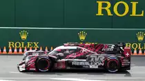 Nr.3 Rebellion Racing, Auto: LMP1 Rebellion R13 (auf Basis des Oreca 07, Motor Gibson), Fahrer: Gustavo Menezes,  Mathias Beche & Thomas Laurent . Am 16.Juni 2018 auf der Ausfahrt der Boxengasse, zur Startaufstellung der 86. 24-Stunden-Rennen von Le Mans