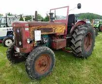 =Hanomag Robust 800, Bj. 1964, ausgestellt bei den Schlepperfreunden Auenberg im Mai 2018

