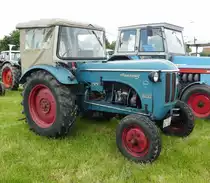 =Hanomag R 324 S, ausgestellt bei den Schlepperfreunden Auenberg im Mai 2018
