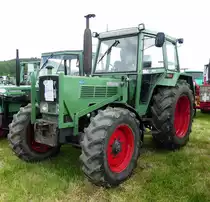 =Fendt Farmer 108 LS, Bj. 1978, ausgestellt bei den Schlepperfreunden Auenberg im Mai 2018
