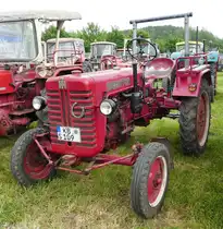 =Farmall D 212, ausgestellt bei den Schlepperfreunden Auenberg im Mai 2018