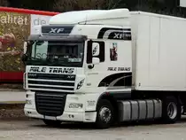 DAF XF 105.410 einem neutralen Auflieger vorgespannt; 180310
