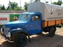 Framo V901/2 mit Werbung f�r eine nahegelegene Brauerei beim Oldtimer und Schleppertreffen in Lugau