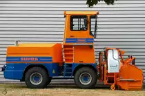 Eine Schmidt Supra Schneefräse auf dem Gelände des Düsseldorfer Flughafens. (Juli 2018)