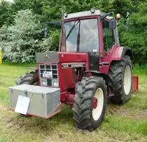 =IHC 745 XL, ausgestellt bei den Schlepperfreunden Auenberg im Mai 2018
