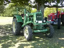 MAN C40A. 1955 - 1956. Von diesem Modell wurden etwas über 1000 Schlepper produziert. Der Traktor mit Allradantrieb wird von einem hauseigenem, wassergekühlten Vierzylinderreihendieselmotor angetrieben, der aus 3180 cm³ Hubraum 40 PS leistet. Dittmer´s Hoffest in Sprockhövel am 07.07.2018.