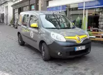 =Renault Kangoo vom Schornsteinfeger REPP steht im Juli 2018 in Schotten