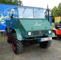 =Unimog, ausgestellt bei den Motorrad-Oldtimer-Freunden Kiebitzgrund im Juni 2018