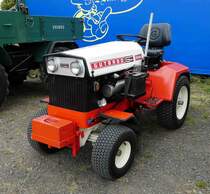 =Gutbrod 2500, ein seit 1972 hergestellter Kleintraktor, ausgestellt bei den Motorrad-Oldtimer-Freunden Kiebitzgrund im Juni 2018