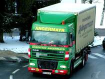 DAF-XF einer Gro�spedition ist auf dem Weg zur Firmenzentrale; 090213