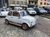 
Standart Fiat 500 Fiat bei einer Ausfahrt am 30. Juni 2018 in Tirano des 500 Club Italien. 