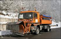 Sonne und Schnee ist was feines: Auf dem Rastplatz Kaltenborn konnte der Actros 1831 im Sonnenlicht abgelichtet werden.
