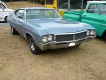 Buick Skylark Custom des Modelljahres 1968. Von dieser Modell- und Karosserieversion verkaufte die GM-Division Buick im Modelljahr 1968 insgesamt 44.143 Fahrzeuge. Das Modell konnte wahlweise mit einem Sechszylinderreihenmotor mit 157 PS aus 4093 cm³ Hubraum, oder mit einem V8-motor mit 5.7l Hubraum mit 284 bestellt werden. 15. US-Cartreffen am 28.07.2018 am CentroO.