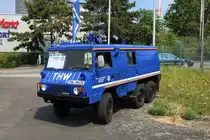 THW Ortsverband Wiesbaden Pinzgauer Offroad Fahrzeug am 04.08.18 in Wiesbaden beim Tag der offenen Tür