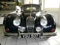 =Jaguar XK 140 S, Bauzeit 1954 - 1957, gesehen im Automobilmuseum Fichtelberg im Juli 2018