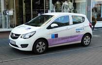 =Opel Adam als Pflegedienstfahrzeug der DIAKONIE unterwegs in Fulda im Juli 2018