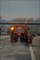 Hier einige Aufnahmen vom Abstreuen der Strecke zwischen L�denscheid und Schwerte-Ergste: MAN FE360A streut hier zwischen L�denscheid und Hagen-S�d. (14.02.2009) 

