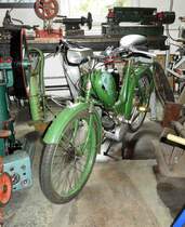 =Mammut-Moped der Mammutwerke Bielefeld, Baujahr 1959, präsentiert im Deutschen Automobilmuseum Fichtelberg im Juli 2018