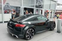 Audi TT Coupé in einer seltenen grünen Farbton (Rückansicht). Foto: 02.06.2018 DTM Rennen auf dem Hungaroring.