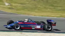 Mitzieher des Lotus 81 Formel 1 Rennwagen von 1980,Fahrer: Brooks Steve, GB. 46. AvD-Oldtimer-Grand-Prix 2018,  FIA Masters Historic Formula One Championship am 11.Aug.2018