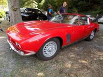 Iso Grifo GL. 1966 - 1973. Bis 1972 wurden im Iso Grifo 5.4l Chevrolet Turbofire V8-motoren verbaut, die 300 PS leisten. Nach Diskrepanzen zwischen GM und Iso über die Zahlungsmodalitäten für die Motoren, wechselte ISO auf 5.8l Ford-Cobrajet V8-motoren mit 325 PS. Oldtimertreffen  Schwarzwaldhaus  in Mettmann am 12.08.2018.