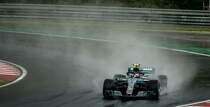 Mercedes-Benz F-1 Rennwagen im Regen auf dem Hungaroring am 28.07.2018.