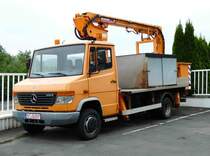 =MB Vario 612 D als Hubbühnenfahrzeug steht im Juli 2018 in Fichtelberg