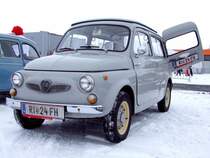 PUCH-700Kombi, Bj1967 hat stolze 25 Pferde  unter seiner Motorhaube; 090215