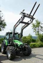 =Deutz Agrotron, gesehen auf dem Ausstellungsgelände der Fendt-Freunde Bad Bocklet im Juni 2018