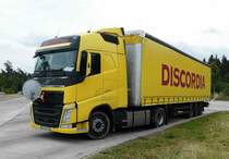 =Volvo FH 420 von  DISCORDIA  rastet im Juni 2018 an der E 46