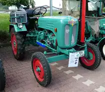 =Kramer KLS 140 steht bei der Traktorenausstellung  Ahle Bulldogge us Angeschbach oh Lannehuse  in Angersbach im Juni 2018