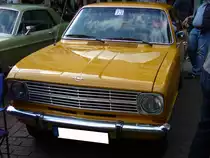 Opel Kadett B Limousine. 1965 - 1973. Wer kannte ihn nicht, den Millionenseller aus Bochum. Der Wagen war als zwei- und viertürige Limousine, als Coupe und als drei- und fünftüriges Kombimodell namens CarAvan lieferbar. Grundmotorisierung war ein Vierzylinderreihenmotor mit einem Hubraum von 1078 cm³, der 45 PS, 55 PS oder 60 PS leistete. 10. Dukes of Downtown am 01.09.2018.