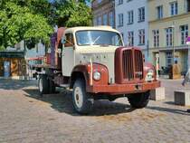 =Saurer 2 DM steht an der Trave in Lübeck im September 2018