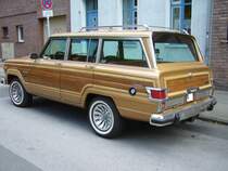 Profilansicht eines Jeep Grand Wagoneer beim 10. Dukes of Downtown am 01.09.2018 in Essen-Rüttenscheid.