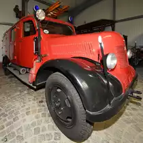 Ein Phänomen Granit 27 LF8 Löschfahrzeug steht im Sächsischen Nutzfahrzeugmuseum Hartmannsdorf. (August 2018)