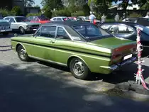 Profilansicht eines Ford Taunus P6 15M RS Coupe. 4. Ford Event am 02.09.2018 in Krefeld.