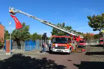 Berufsfeuerwehr Mainz Mercedes Benz Atego DLA(K)23/12 (Florian Mainz 2/34-2) am 08.08.18 beim Tag der offenen Tür an der Wache 1