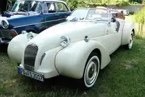 =Burton aus den Niederlanden auf Basis des Citroen 2 CV, ausgestellt bei Blech & Barock im Juli 2018 auf dem Gelände von Schloß Fasanerie bei Eichenzell