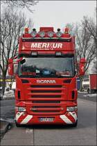 Schweden-Power: SCANIA R620 \8/ von MERKUR. Ein Lampenb�gel geh�rt ja irgentwie schon zum  Pflichtkauf ;-)