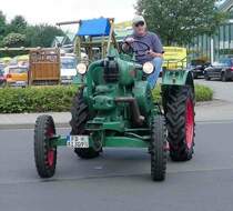 =Allgaier besucht die Traktorenausstellung  Ahle Bulldogge us Angeschbach oh Lannehuse  in Angersbach im Juni 2018