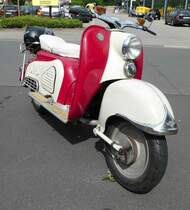 =Zündapp Bella besucht die Traktorenausstellung  Ahle Bulldogge us Angeschbach oh Lannehuse  in Angersbach im Juni 2018