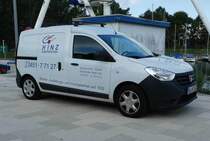 =Dacia von Elektro-HINZ steht im September 2018 in Travemünde