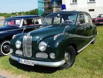 =BMW 501, Bj. 1954, 72 PS, ausgestellt bei Blech & Barock im Juli 2018 auf dem Gelände von Schloß Fasanerie bei Eichenzell