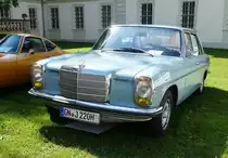 =MB 220/8, Bj. 1969, 105 PS, ausgestellt bei Blech & Barock im Juli 2018 auf dem Gelände von Schloß Fasanerie bei Eichenzell