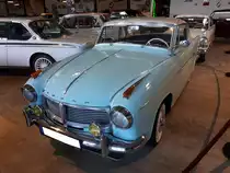 Hansa 1100 Coupe. 1958 - 1959. Als Goliath 1100 wurde dieses Modell bereits 1957 vorgestellt. Da der Markenname Goliath aber durch die Zweitaktmodelle GP 700 und GP 900 ziemlich ruiniert war, griff man in Bremen zu der List, den Markennamen zu verändern. Der Vierzylinderboxermotor aus Leichtmetall leistet aus einem Hubraum von 1.093 cm³, je nach Vergaserbestückung, 40 PS oder 55 PS. Zylinderhaus Bernkastel-Kues am 27.09.2018.