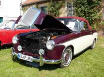 =MB 220 SE, Bj. 1966, ausgestellt bei Blech & Barock im Juli 2018 auf dem Gelände von Schloß Fasanerie bei Eichenzell