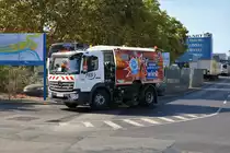 Nagelneue FES Mercedes Benz Atego Kehrmaschine am 29.09.18 in Frankfurt Osthafen 